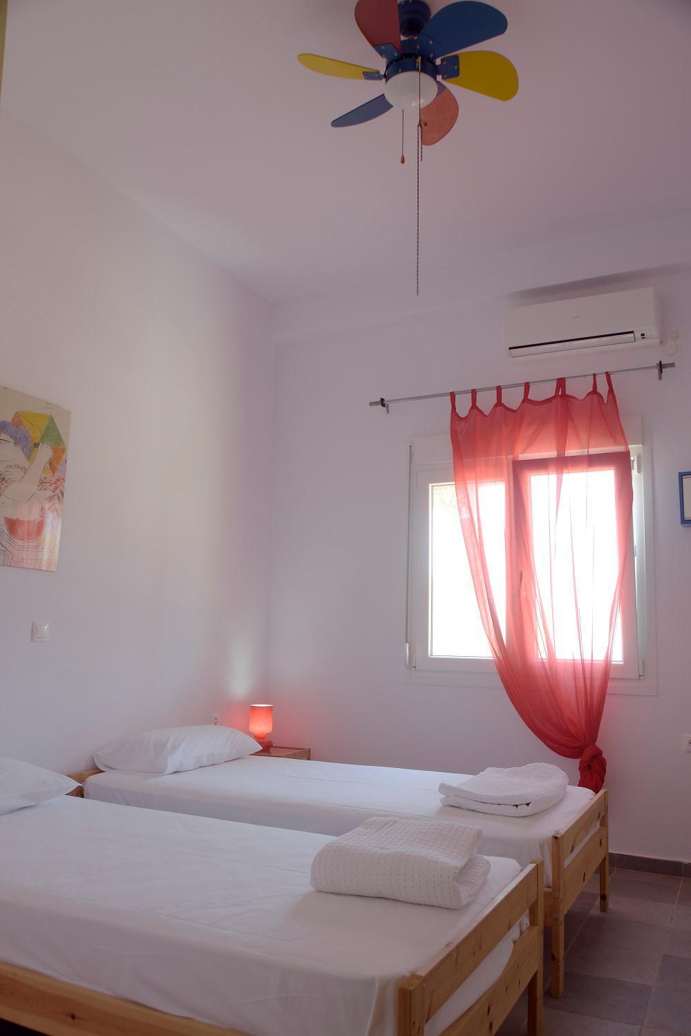 Melinda Holiday House Plomari Buitenkant foto