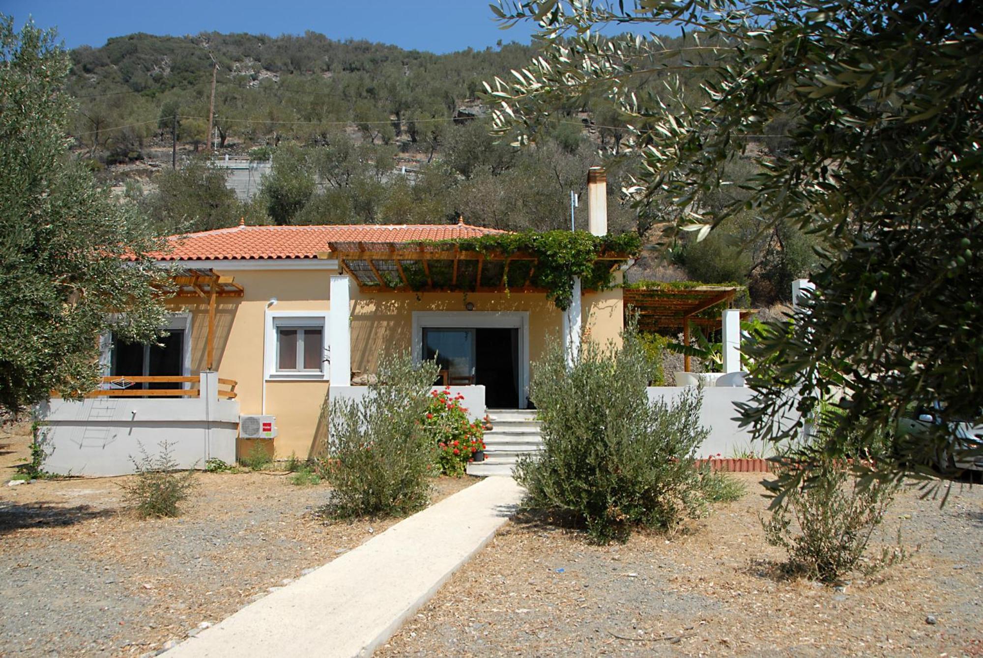 Melinda Holiday House Plomari Buitenkant foto
